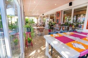 هتل Logis Hôtel Le Rialto