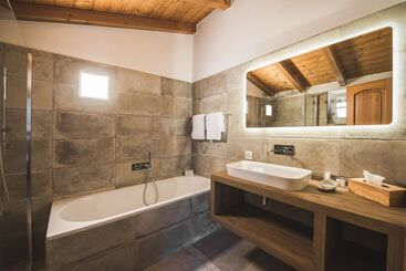 هتل Mountain Exposure Luxury Chalets & Penthouses & Apartments