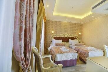 Nayla Palace Hotel Special Category