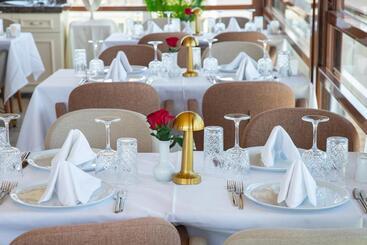 Nayla Palace Hotel Special Category