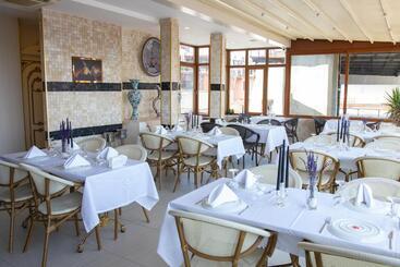 Nayla Palace Hotel Special Category