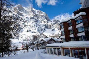 酒店 Quellenhof Leukerbad