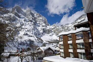 酒店 Quellenhof Leukerbad