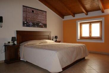 هتل Relais Corte Pontigliardo