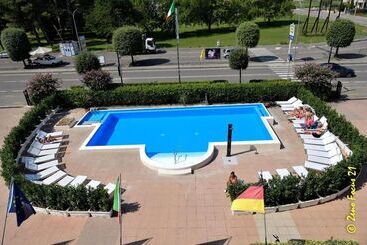 هتل San Benedetto