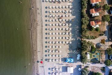 Hotel Club Del Sole Vigna Sul Mar Family Camping Village