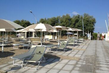 Hotel Club Del Sole Vigna Sul Mar Family Camping Village