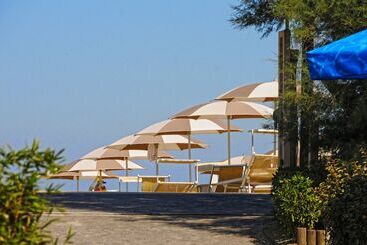 Hotel Club Del Sole Vigna Sul Mar Family Camping Village