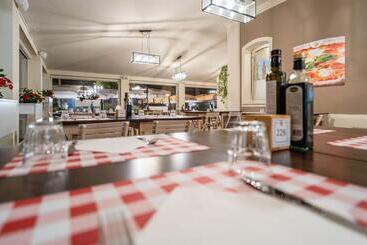 Hotel Club Del Sole Vigna Sul Mar Family Camping Village