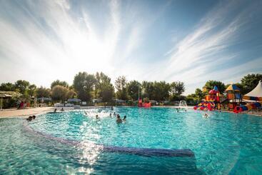 Hotel Club Del Sole Vigna Sul Mar Family Camping Village