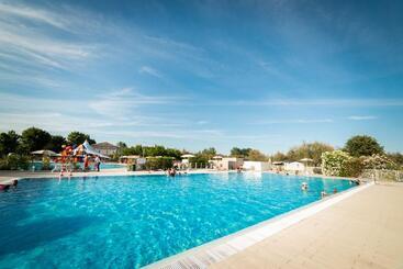 Hotel Club Del Sole Vigna Sul Mar Family Camping Village