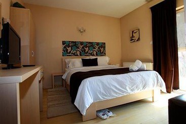 هتل Vila Roca
