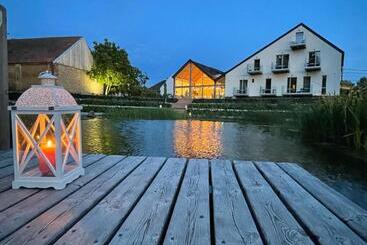Tornácos Hotel   Hegykő