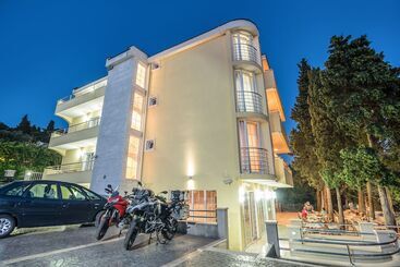 Villa Antivari