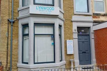 تختخواب و صبحانه Lynwood Hotel & Spa
