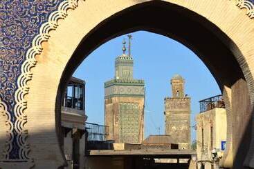 پانسیون Room In Guest Room   Riad Ouliya Fes Morrocco