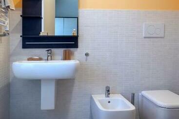 تختخواب و صبحانه Locanda Brezza Marina