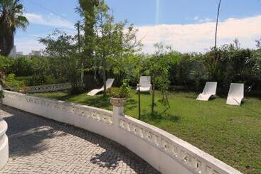 住宿加早餐  Villa Alcaide