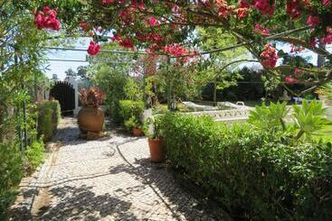 住宿加早餐  Villa Alcaide