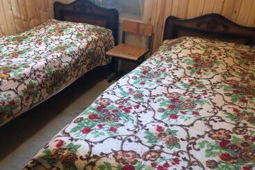 پانسیون Guesthouse Svani