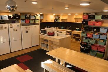 Adventure Q2 Hostel