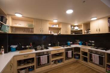 Adventure Q2 Hostel