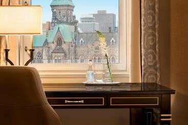 هتل Fairmont Chateau Laurier Gold Experience