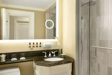 هتل Fairmont Chateau Laurier Gold Experience