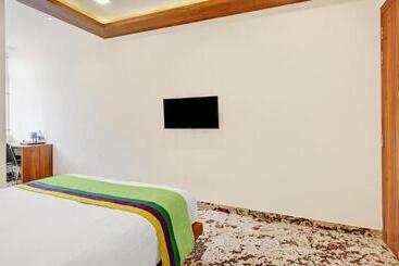 Itsy Hotels Shrey S Inn Mallandur Road