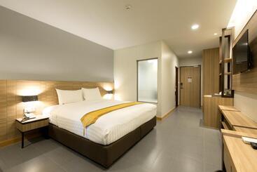هتل Paragon Grand Resort