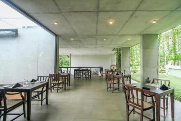 ホテル Rimakvin River Edge Resort & Banquet