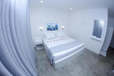 Отель Somerset Mirissa Beach