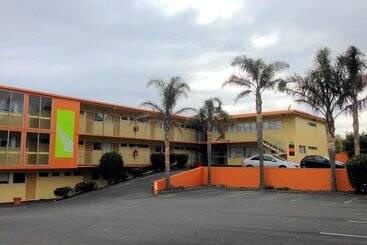 Greenview Motel