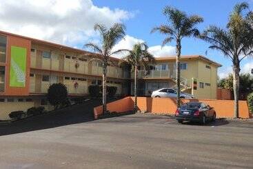 Greenview Motel