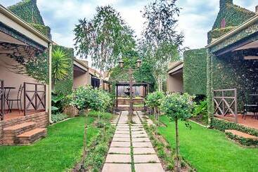 Afrique Boutique Hotel O.r. Tambo