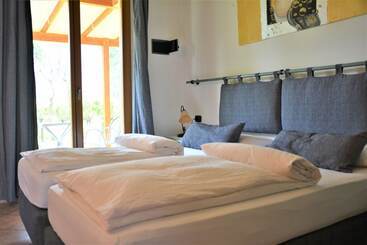 هتل Agritur La Cort