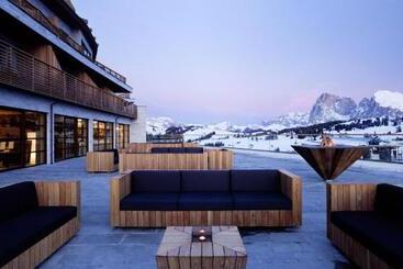 هتل Como Alpina Dolomites