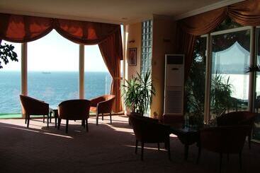 هتل Atamer Doga Resort