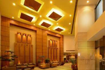 هتل Comfort Inn Tulip Heights