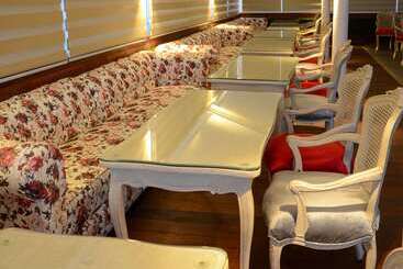 هتل Comfort Inn Tulip Heights