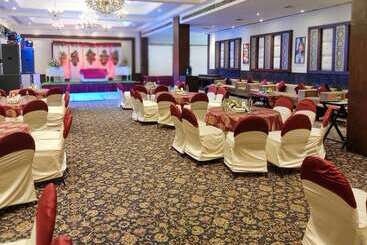 هتل Comfort Inn Tulip Heights