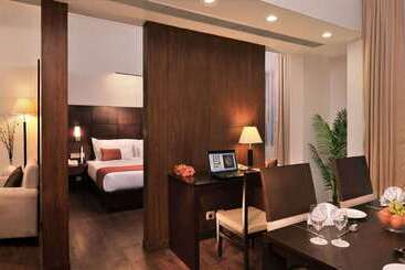 هتل Comfort Inn Tulip Heights
