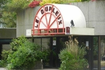 هتل Hôtel Dupleix   Hyper Centre   Parking Et Garage Gratuit