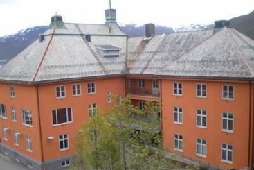 Enter St Elisabeth Hotel & Spa