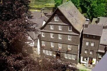 Hotel Graf Rolshausen