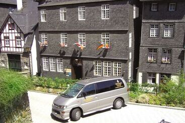 Hotel Graf Rolshausen
