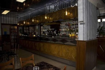 هتل Hôtel Des Rochers