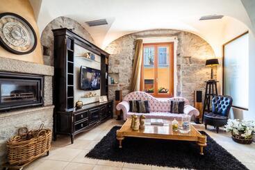 هتل La Locanda Del Conte Mameli