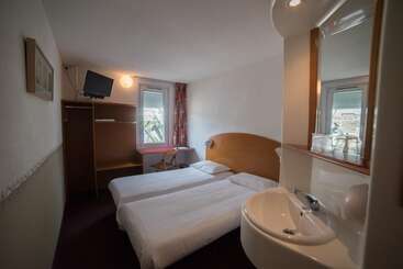 هتل Quick Palace St Jean De Vedas   A709