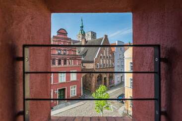 Romantik Hotel Scheelehof Stralsund
